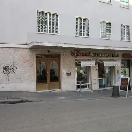 Appiano S.pietro Bed & Breakfast *