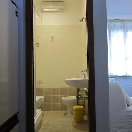 Appiano S.pietro Bed & Breakfast Roma